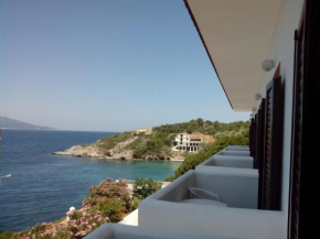 Отель Hotel Bella Vista  Самос